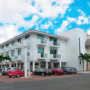 https://hotel-plaza-playa-playa-del-carmen.quintano-roohotels.com