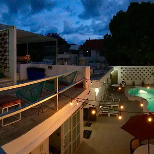 Estalagem Moloch &, Cancún
