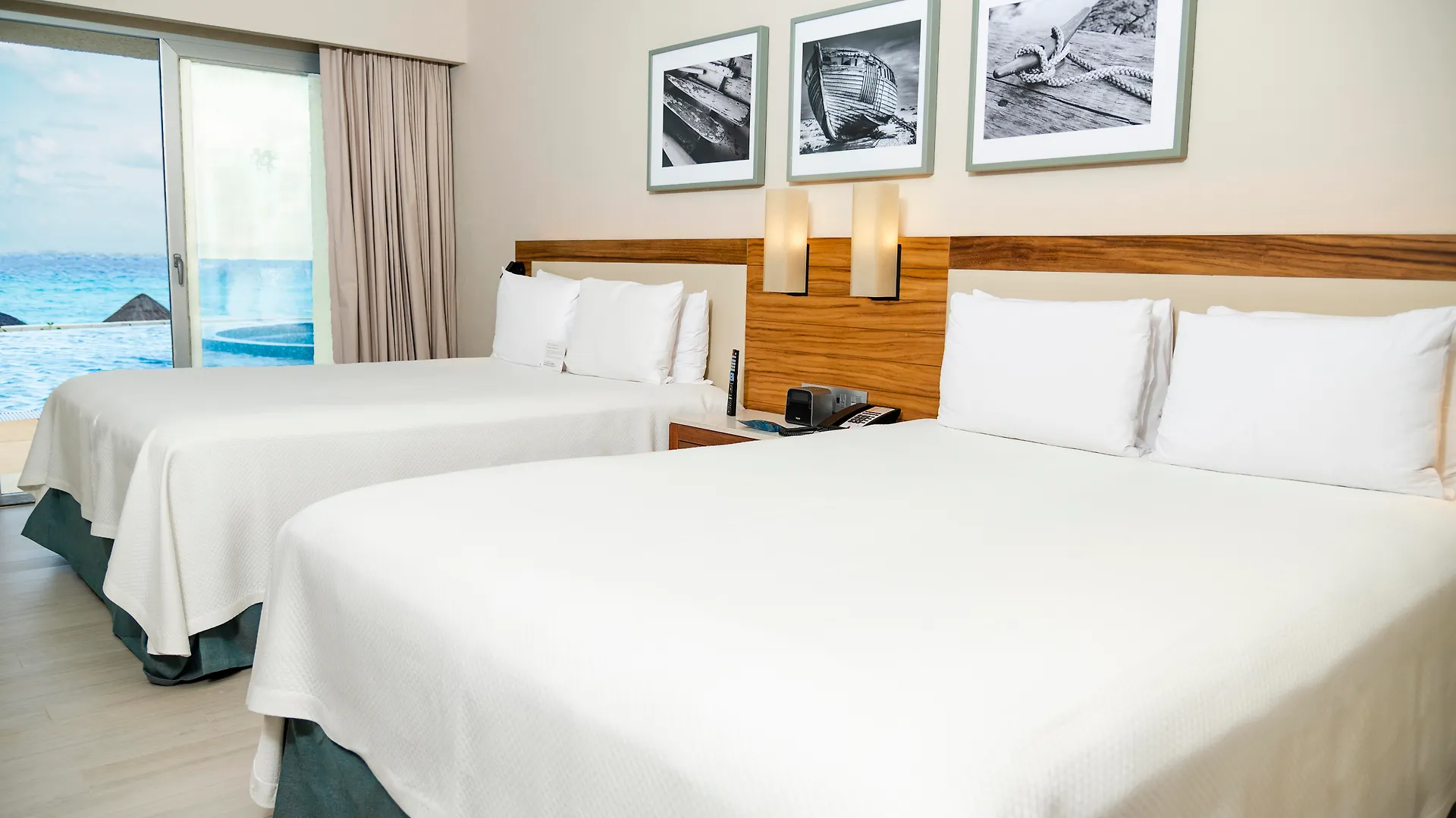 Rezort Emporio Cancún