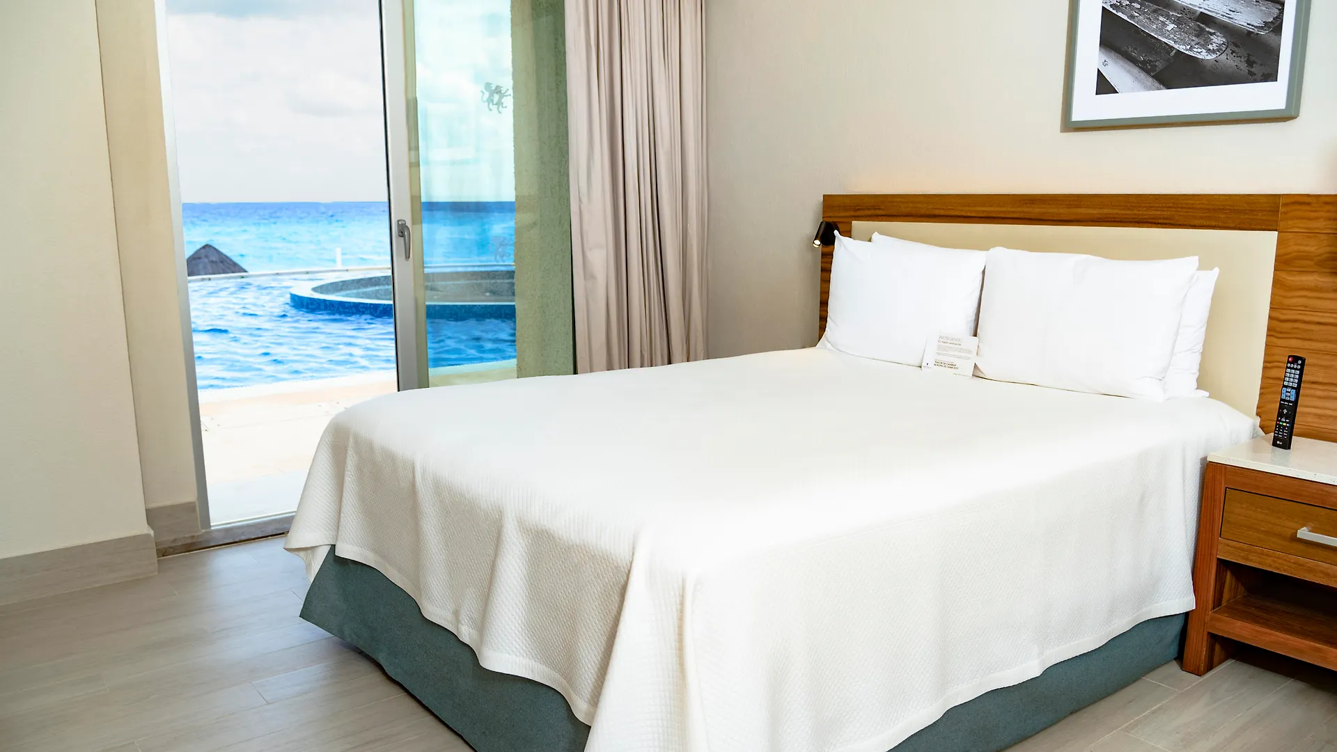 Emporio Cancún Rezort