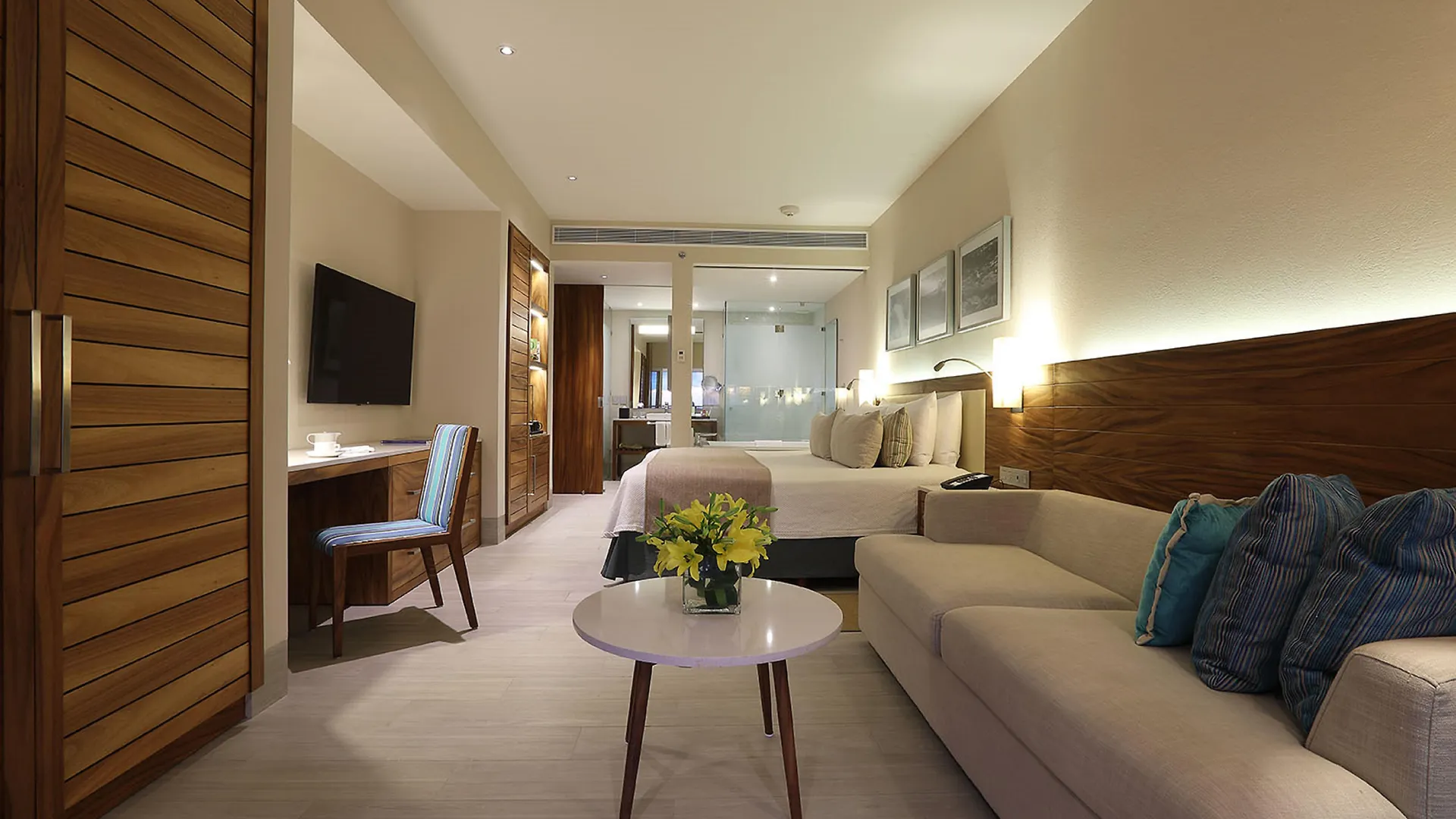 Emporio Cancún