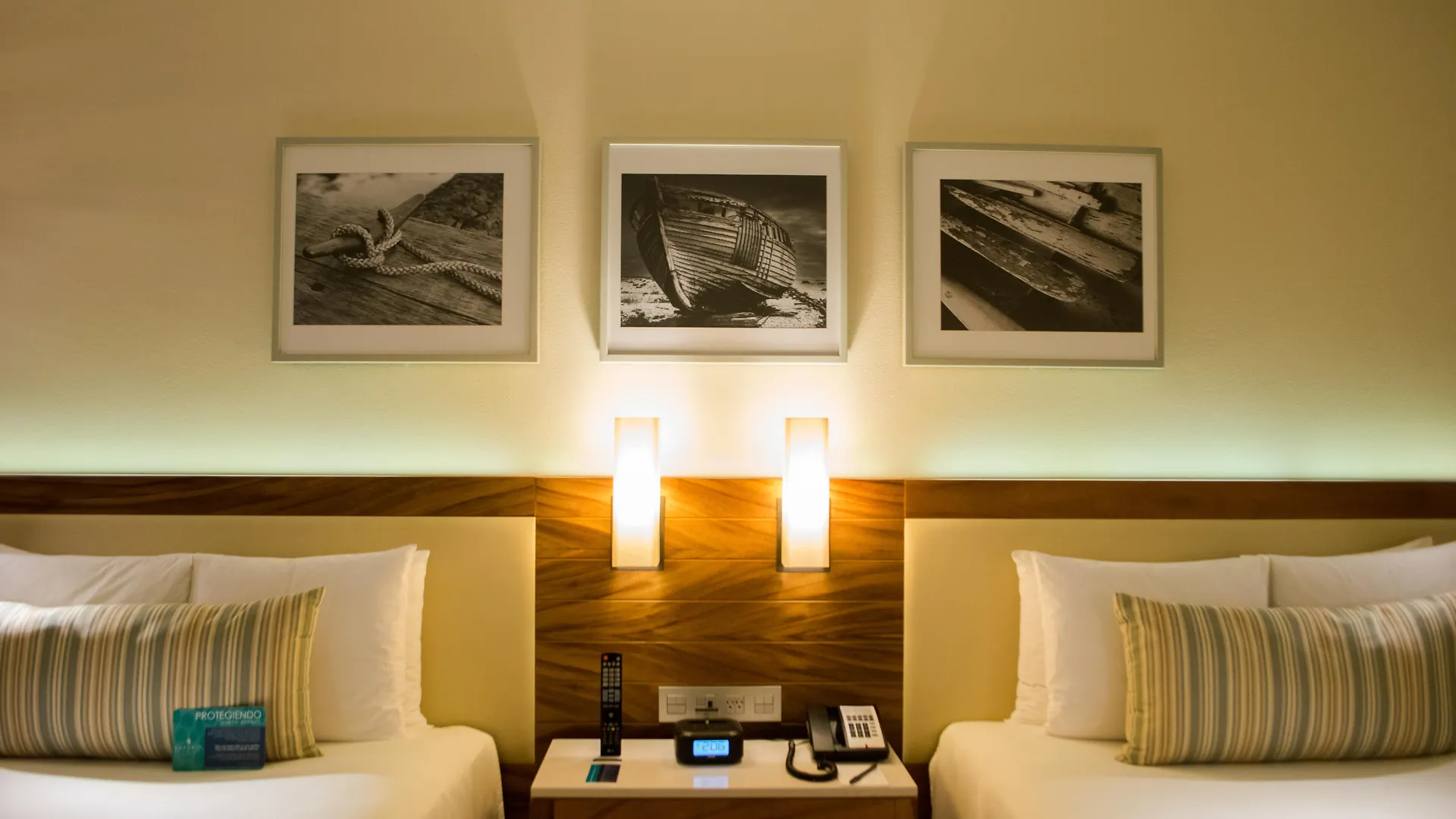 Emporio Cancún 4*,