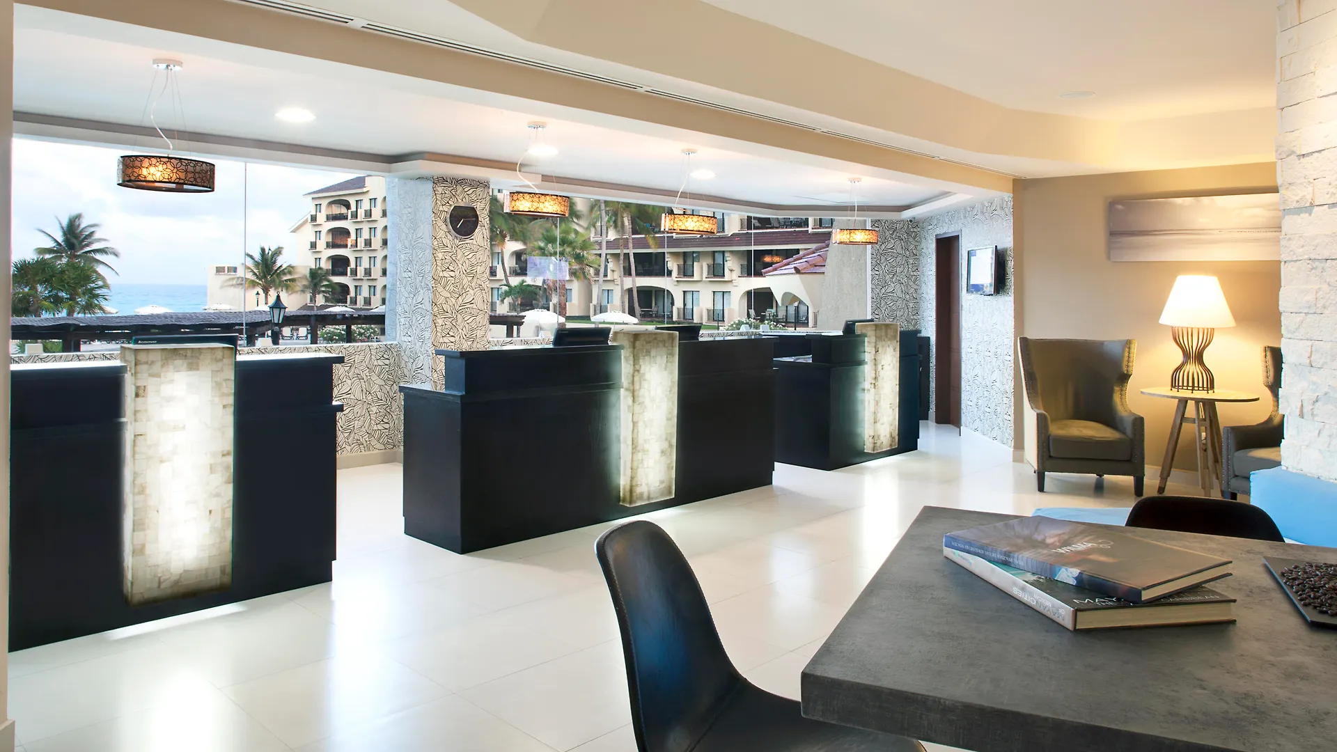 Emporio Cancún Rezort
