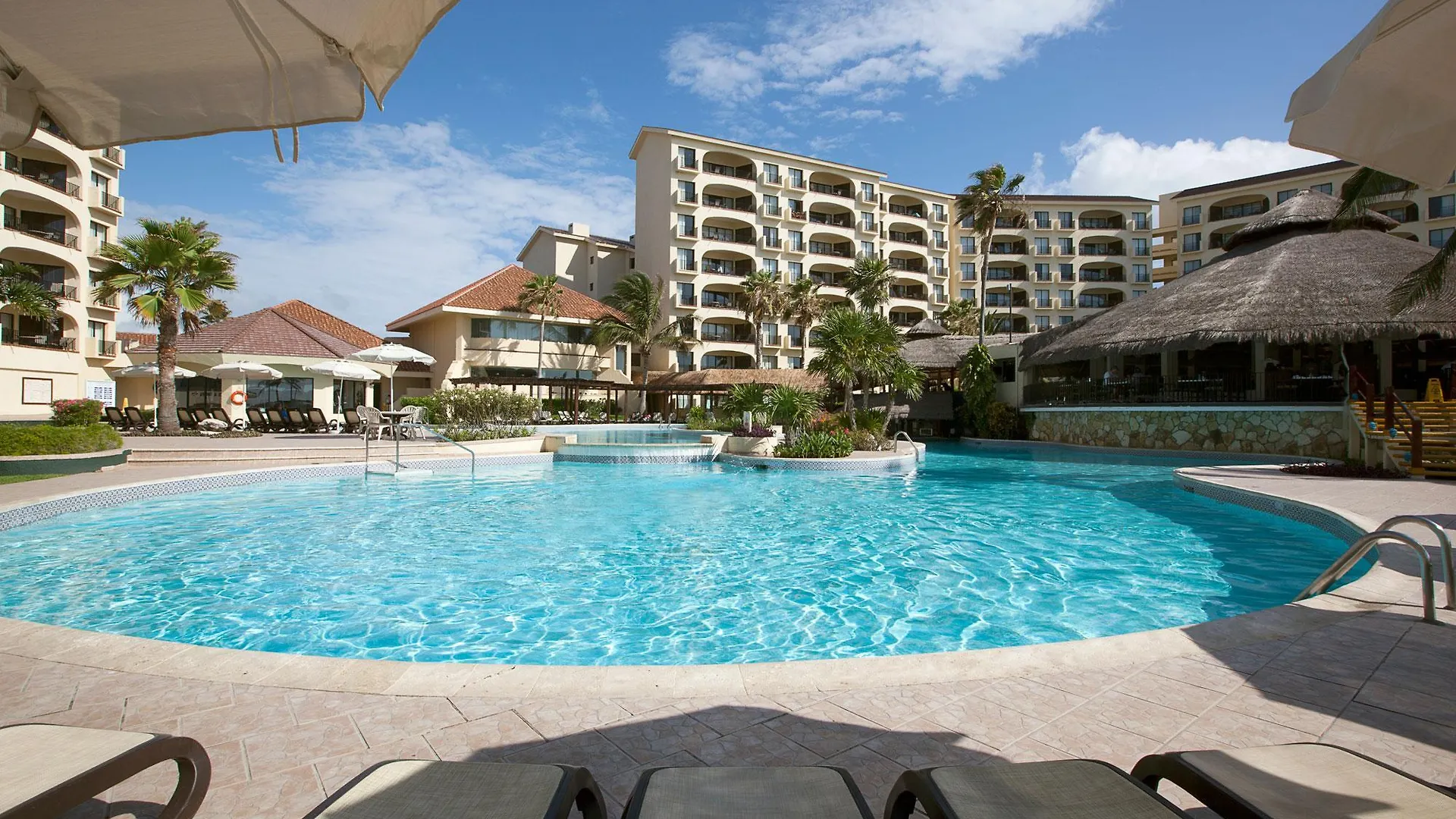 Emporio Cancún Resort